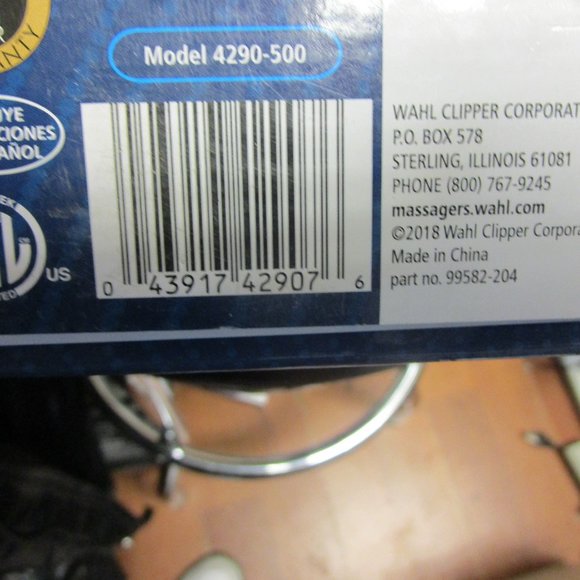 Wahl Deep Tissue Percussion Therapeutic Handheld Massager - Picture 2 of 2